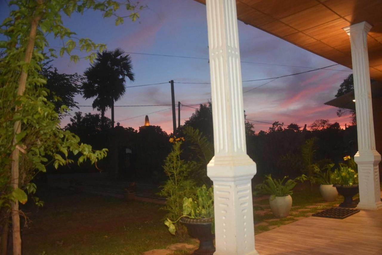 Meegahapokuna Resort Anuradhapura Exterior photo